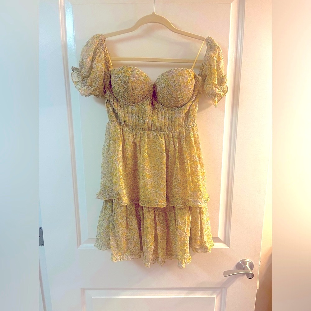 NWT: ASTR Floral Ruffle Dress, XS